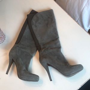 Grey suede Enzo Angiolini hidden platform boots